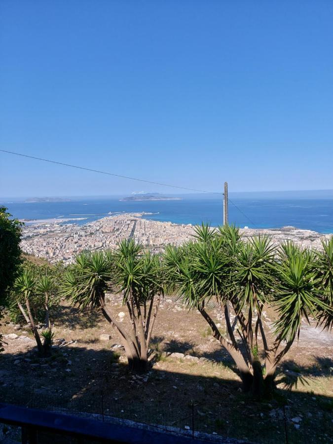Sole E Fiori Di Sicilia Apartment Валдериче Екстериор снимка