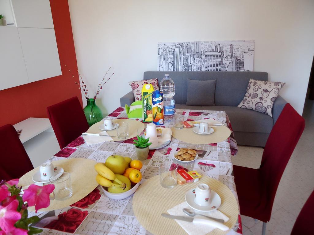 Sole E Fiori Di Sicilia Apartment Валдериче Екстериор снимка